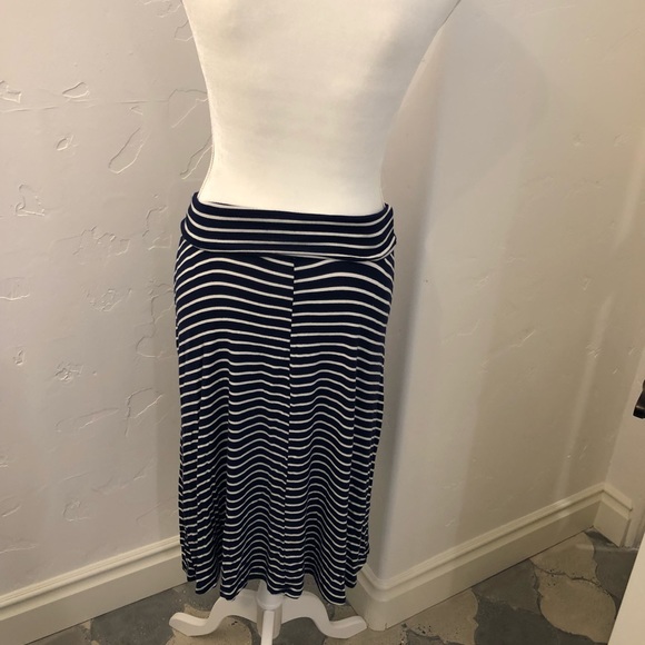 Lot of 4 knit skirts by Bobeau. Size XS - Picture 4 of 4